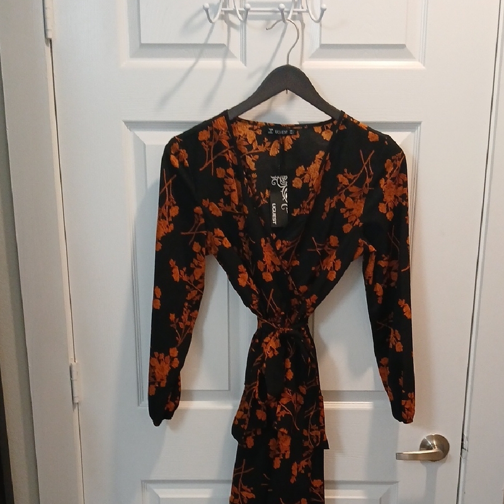 Rue21 Black and Orange Floral Long Sleeve Dress